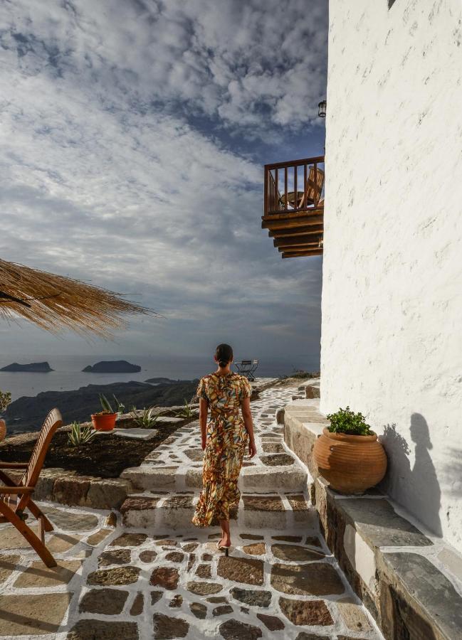 Castrum Traditional Sunset Suites Plaka  Exterior photo